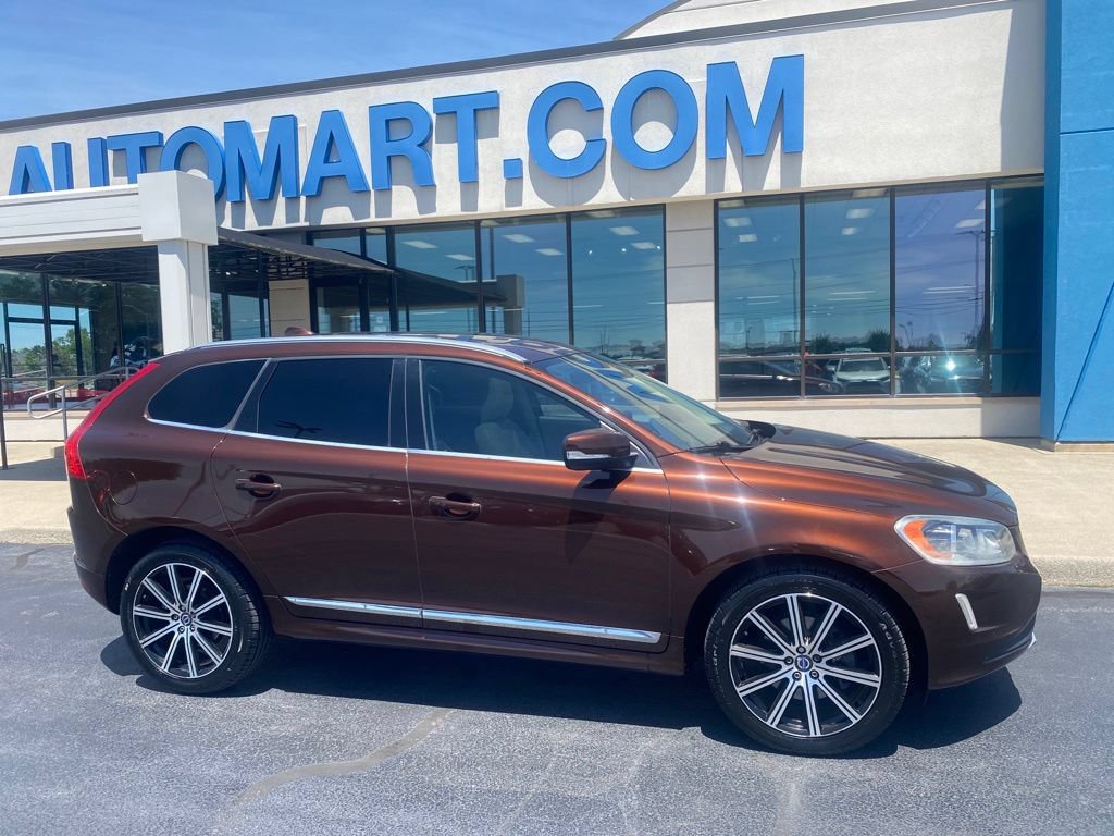 Used 2016 Volvo XC60 T5 Premier w/ Proximity Package FWD image 2