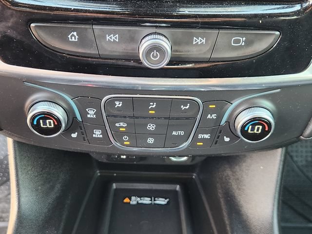 Used 2023 Chevrolet Traverse LT FWD image 16
