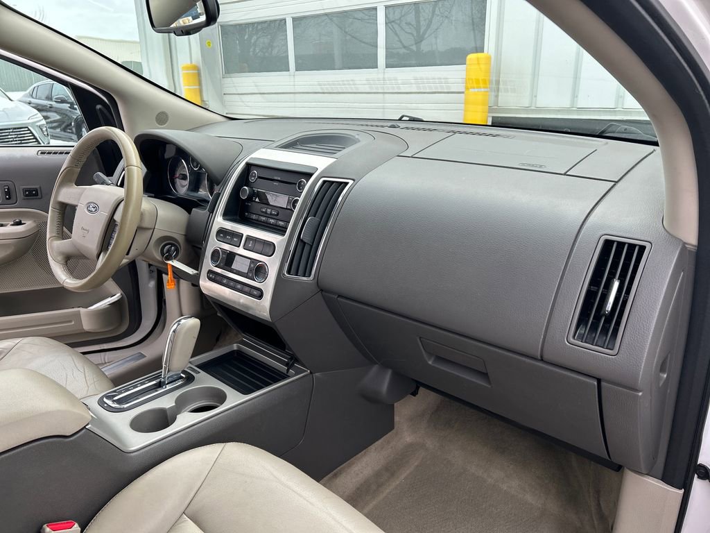 Used 2010 Ford Edge Limited image 29