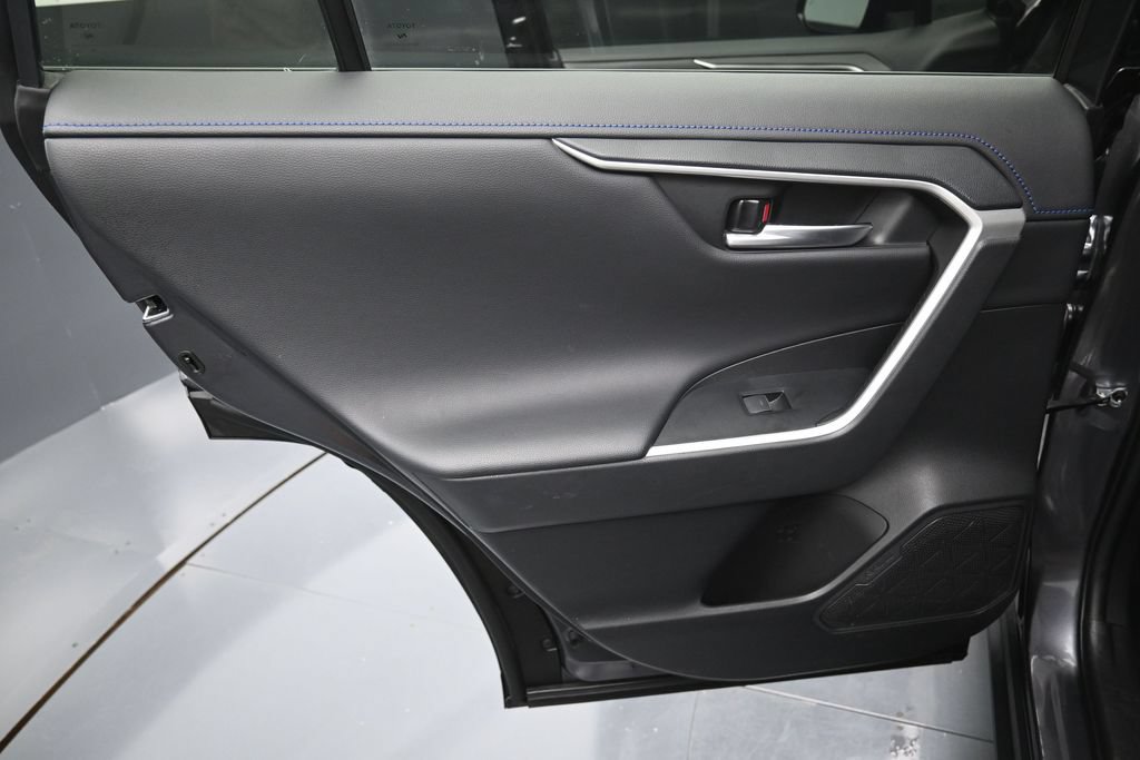 Used 2024 Toyota RAV4 XSE AWD/4WD image 29