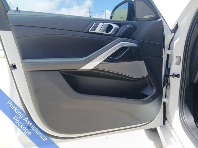 Certified 2024 BMW X6 xDrive40i w/ Premium Package AWD/4WD image 17