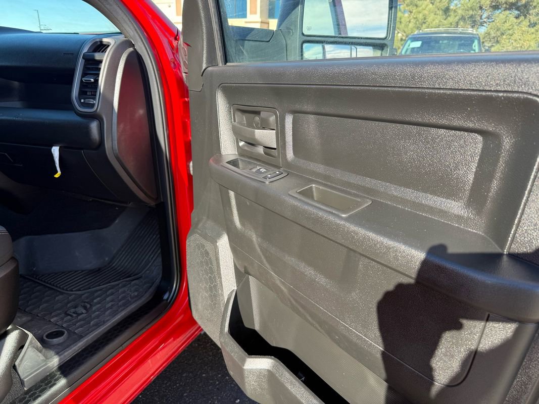 Used 2024 RAM 3500 Tradesman image 35