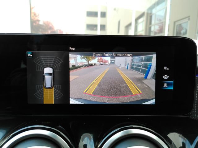 Used 2022 Mercedes-Benz EQB 300 4MATIC image 9