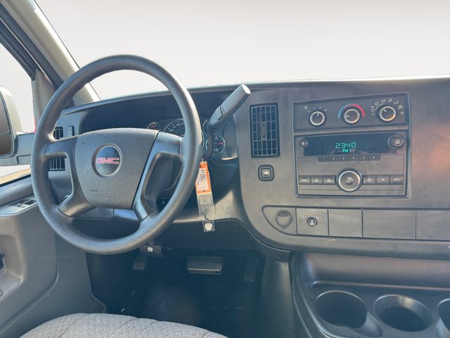 Used 2014 GMC Savana 2500 RWD image 10
