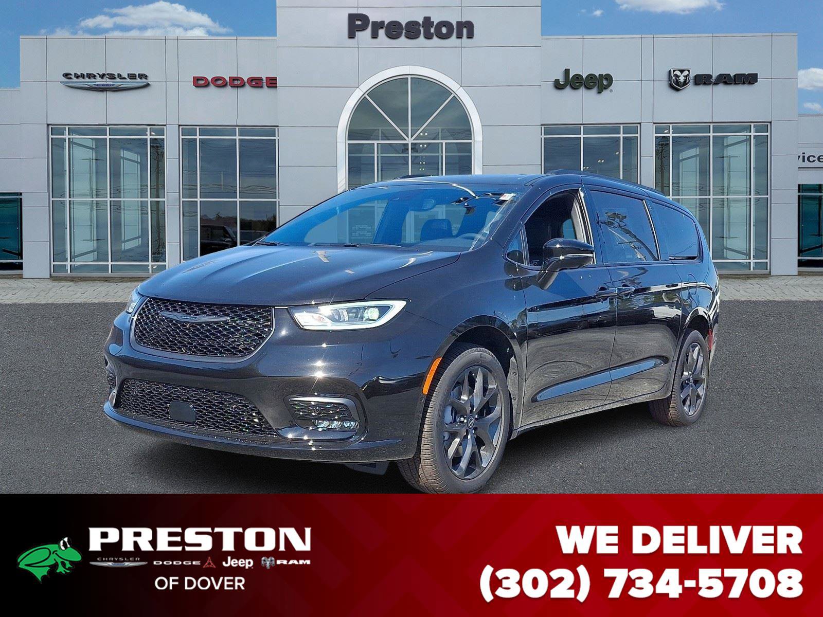 New 2026 Chrysler Pacifica Limited w/ S Appearance Package image 1