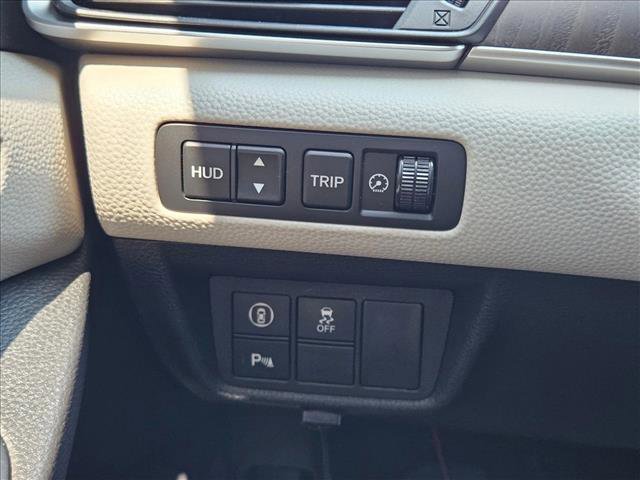 Used 2019 Honda Accord Touring image 14