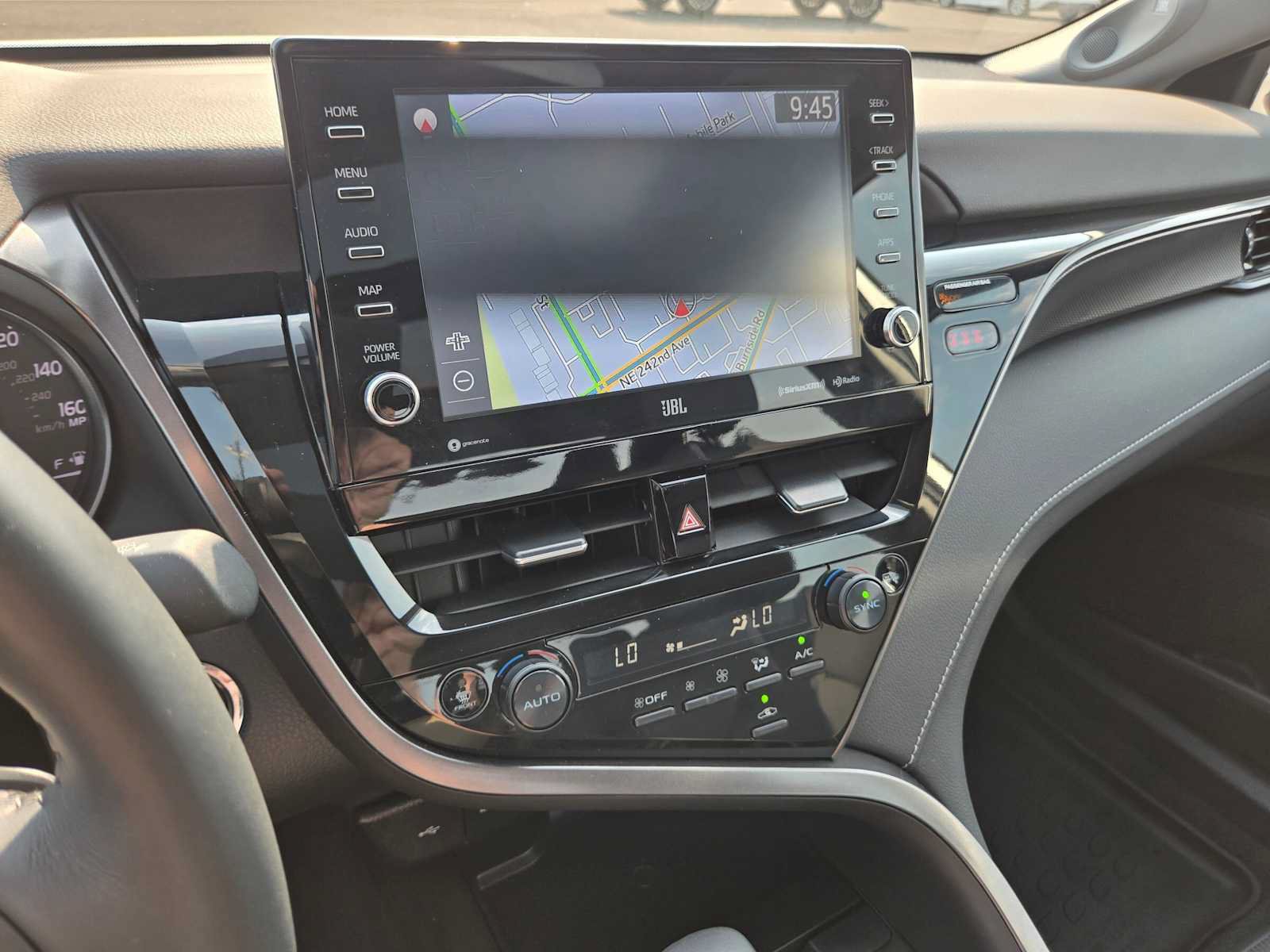 Used 2024 Toyota Camry XSE w/ Navigation Package FWD image 31