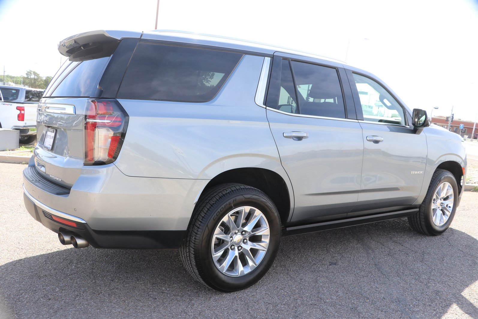 Used 2023 Chevrolet Tahoe Premier w/ Premium Package 2 AWD/4WD image 7