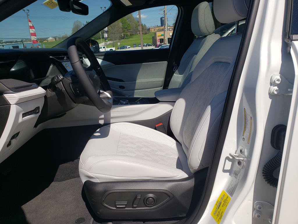 New 2026 Jeep Cherokee Overland AWD/4WD image 10