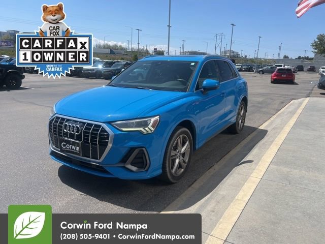 Used 2020 Audi Q3 2.0T Premium Plus w/ Premium Plus Package AWD/4WD image 3