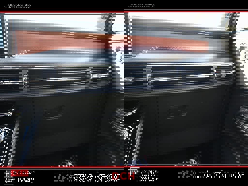 Used 2021 Lincoln Corsair Reserve w/ Equipment Group 201A image 14