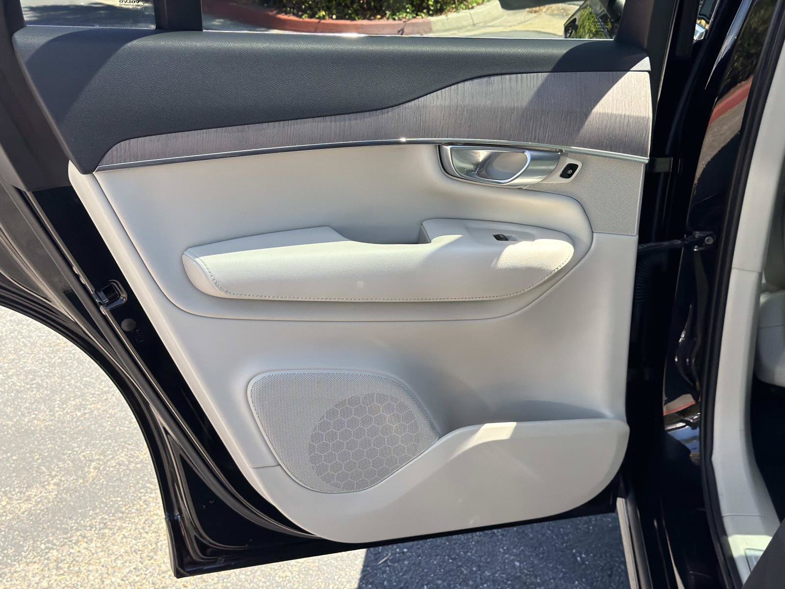 Certified 2023 Volvo XC90 B6 Plus w/ Protection Package Premier AWD/4WD image 20