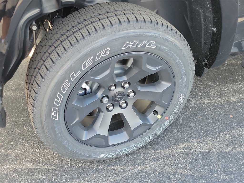 New 2026 RAM 1500 4x4 Crew Cab image 5