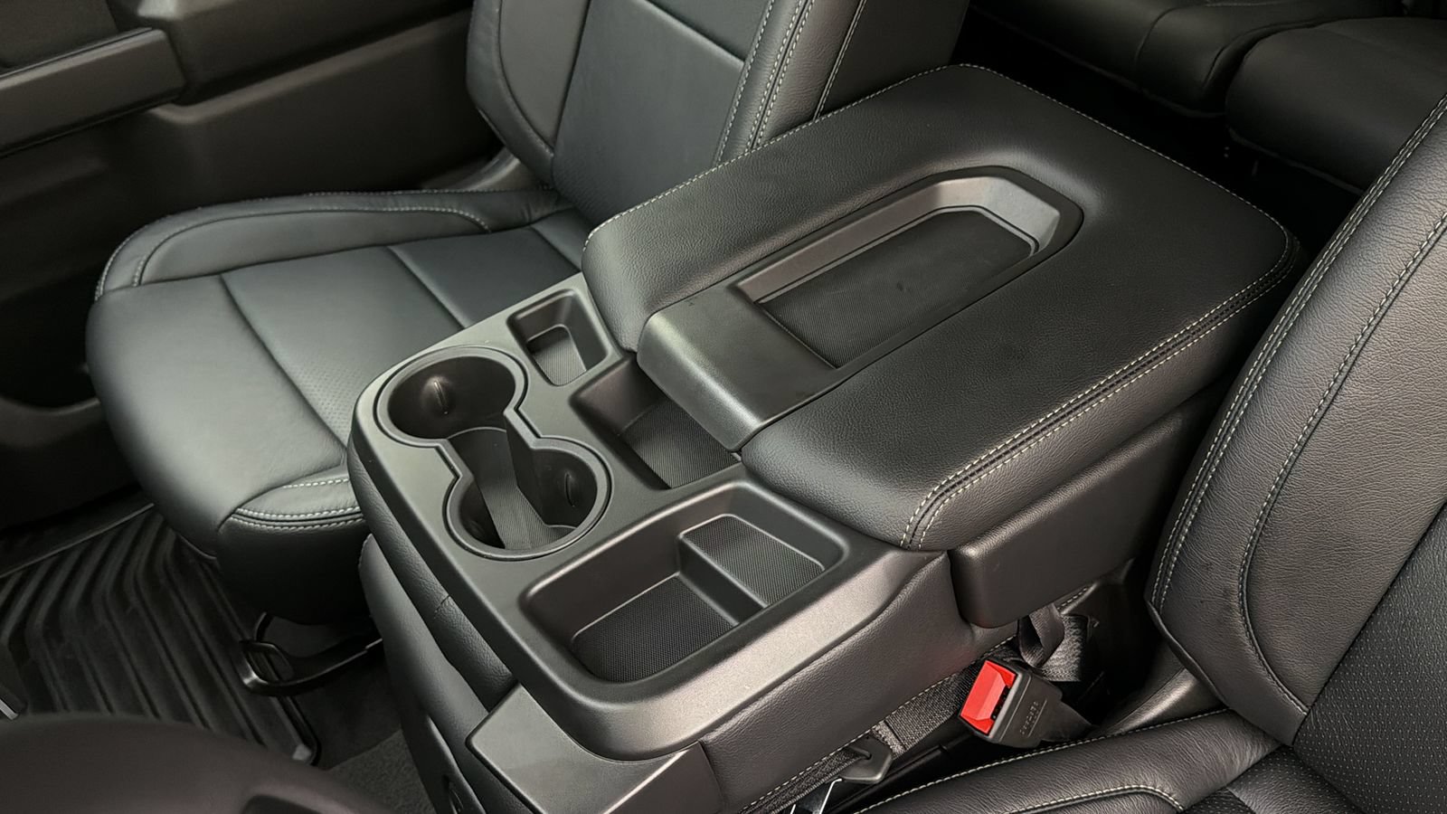 Used 2026 Chevrolet Silverado 1500 Custom Trail Boss w/ LPO, Dark Essentials Package AWD/4WD image 26