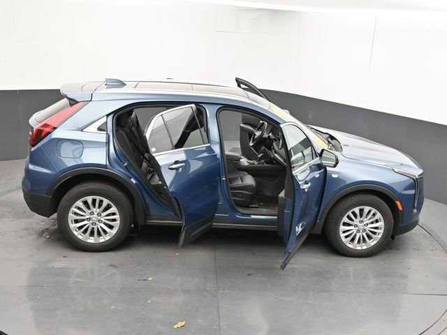 Used 2024 Cadillac XT4 Luxury w/ Cold Weather Package AWD/4WD image 67