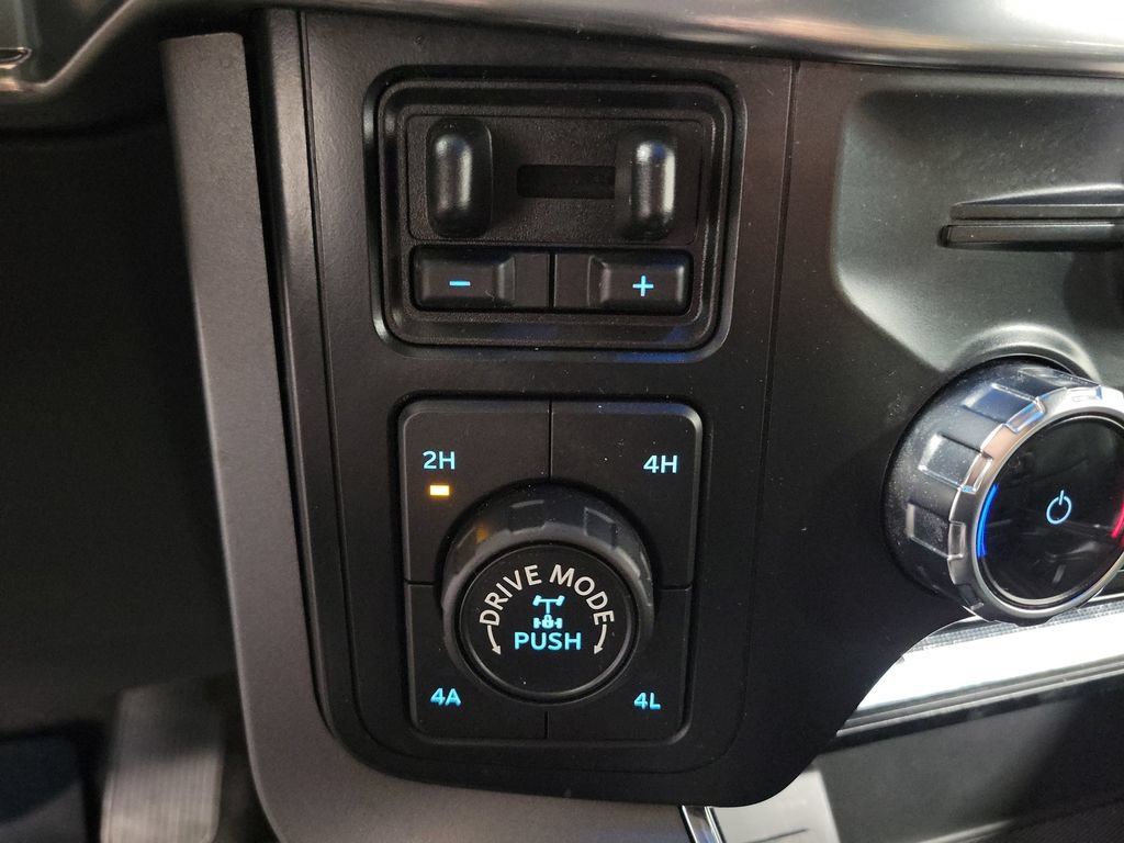 Used 2022 Ford F150 Lariat w/ Max Trailer Tow Package AWD/4WD image 23