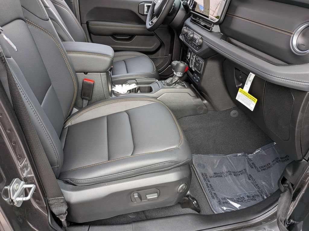 New 2026 Jeep Gladiator Sport AWD/4WD image 31