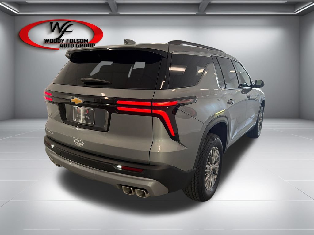 New 2027 Chevrolet Traverse LT w/ LPO, Floor Liner Package FWD image 6