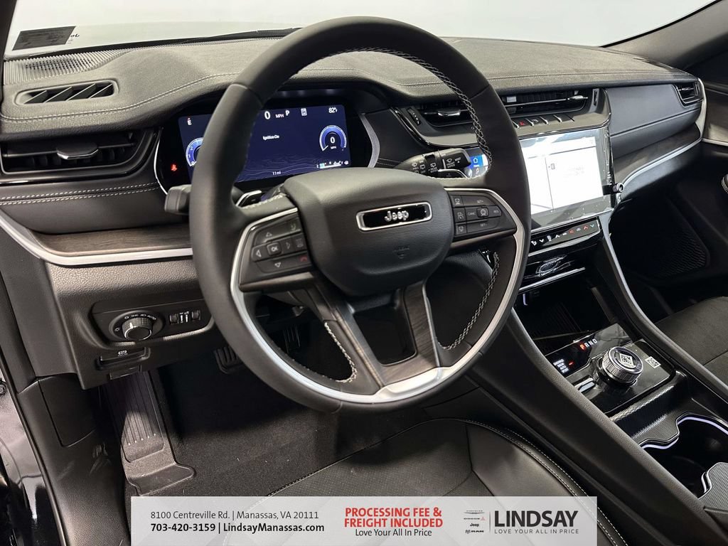 New 2026 Jeep Grand Cherokee Altitude AWD/4WD image 16