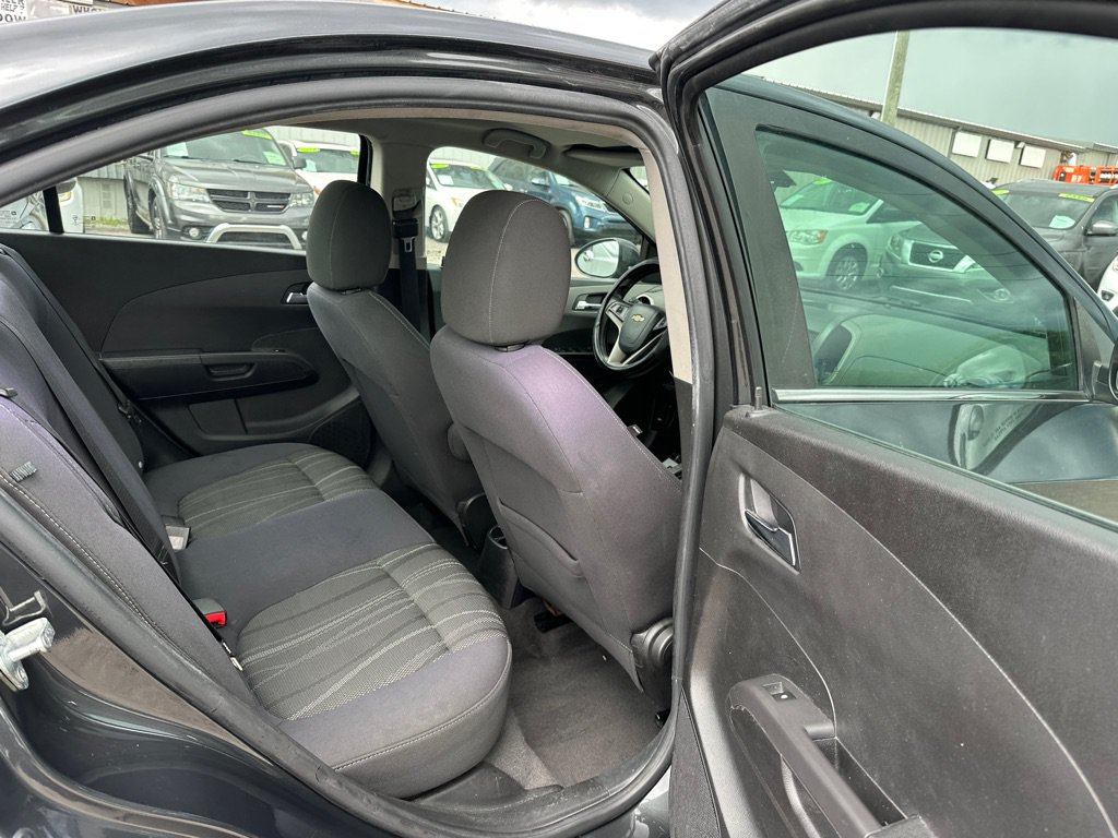 Used 2014 Chevrolet Sonic LT FWD image 14