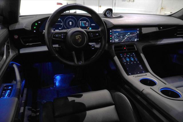 Used 2020 Porsche Taycan Turbo image 18