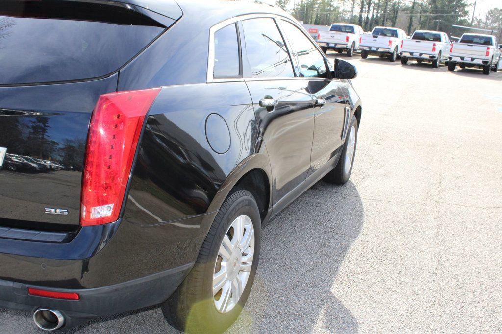Used 2016 Cadillac SRX Luxury w/ Driver Awareness Package image 10