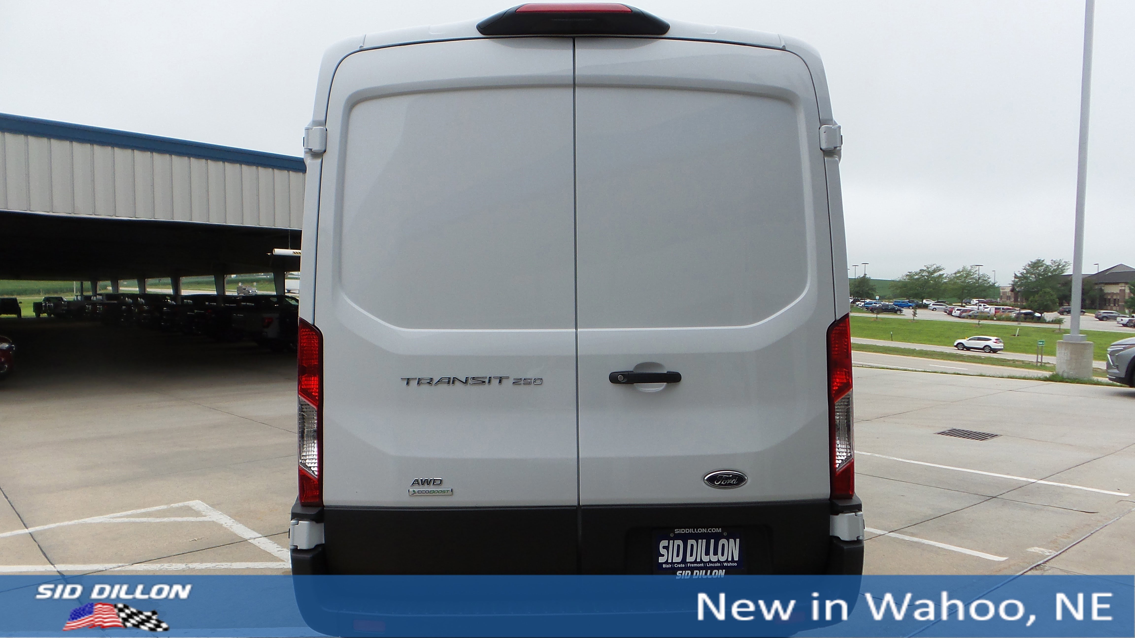 New 2025 Ford Transit 250 148 Medium Roof Extended AWD w/ Load Area Protection Package image 4