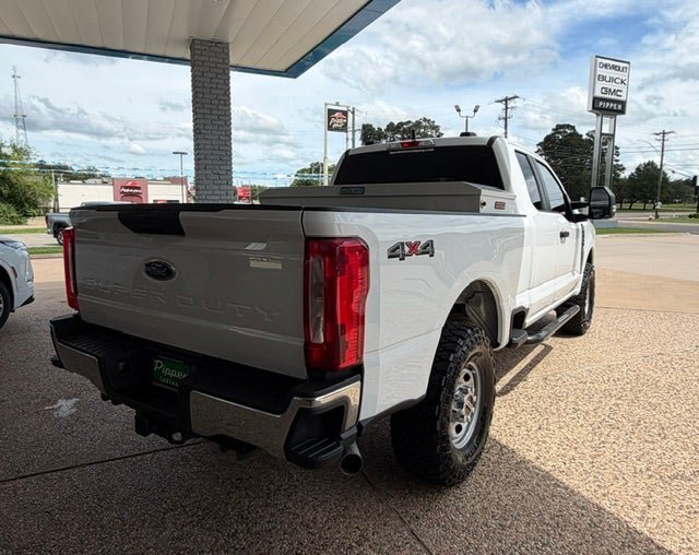 Used 2023 Ford F250 XL w/ XL Off-Road Package AWD/4WD image 8