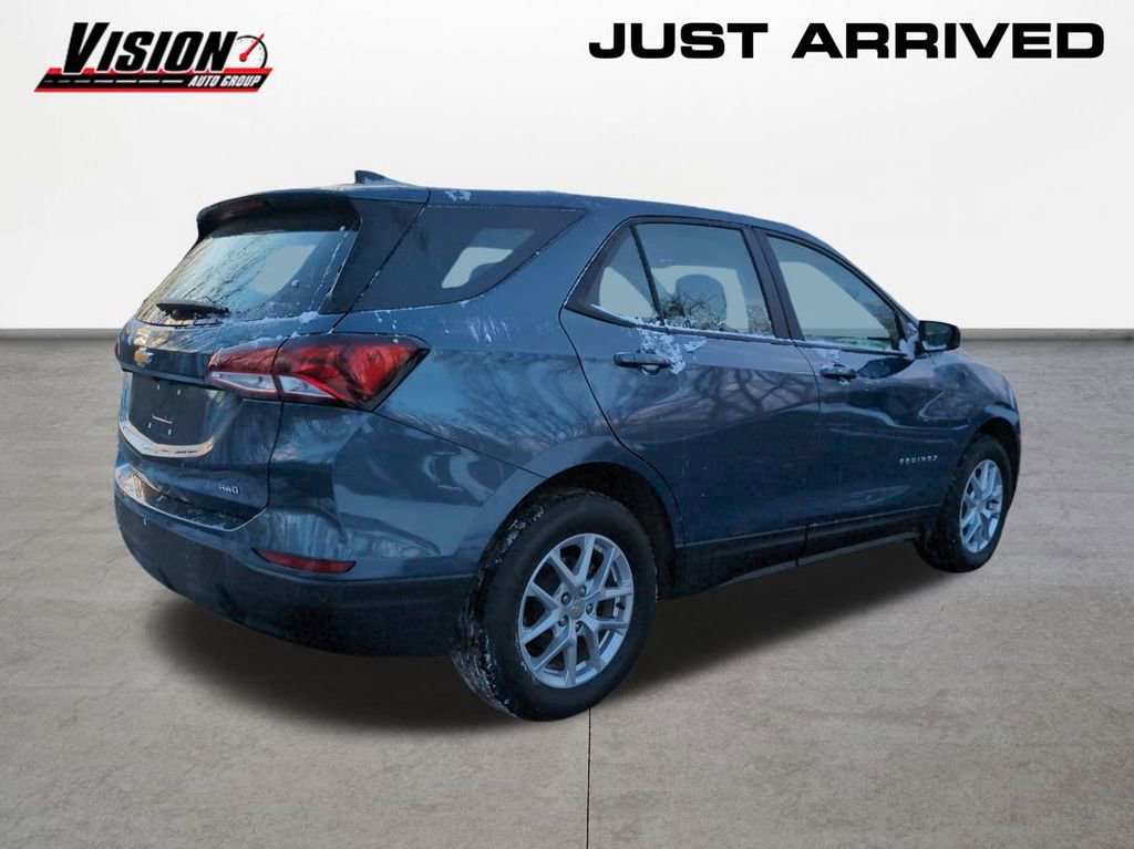 Used 2024 Chevrolet Equinox LS w/ Driver Confidence II Package image 5