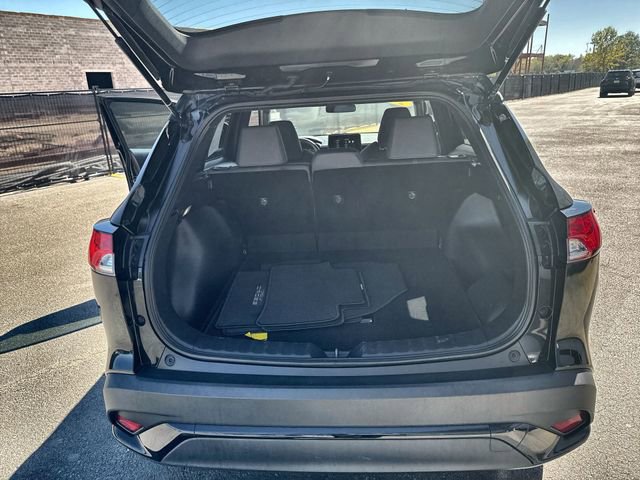 Used 2023 Toyota Corolla Cross SE image 31