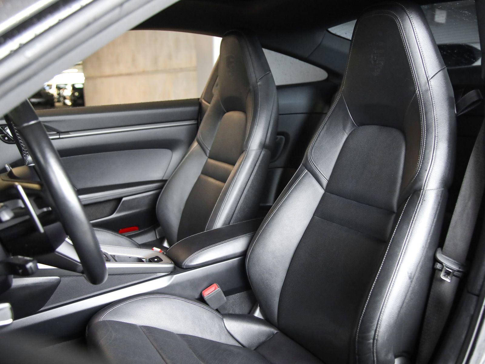 Certified 2020 Porsche 911 Carrera RWD image 5