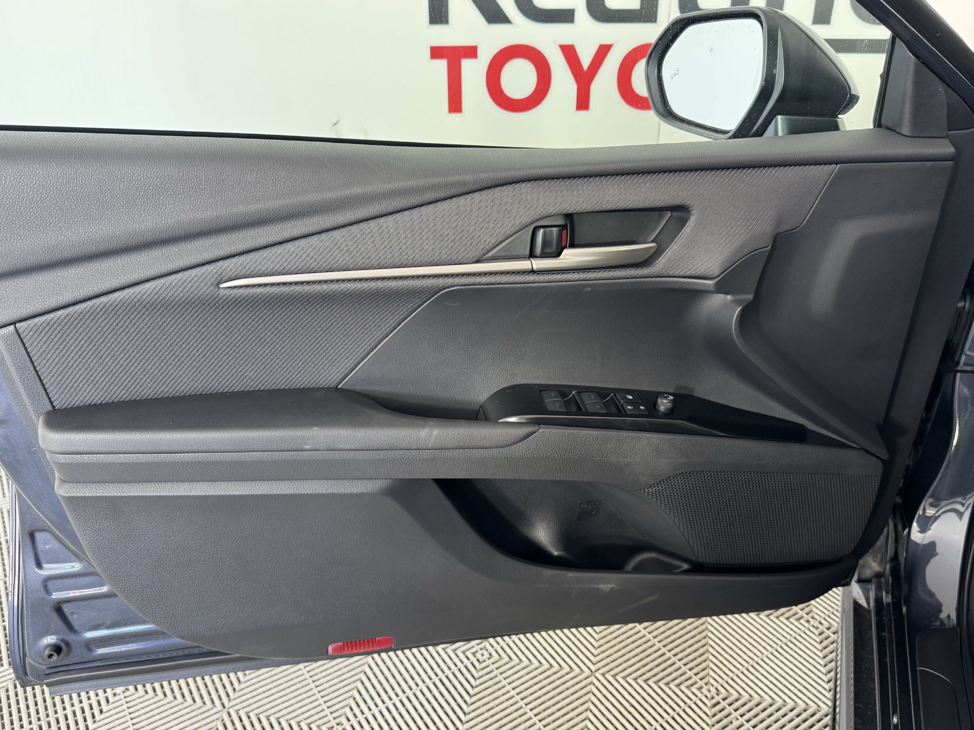 New 2026 Toyota Camry SE w/ Convenience Package FWD image 13