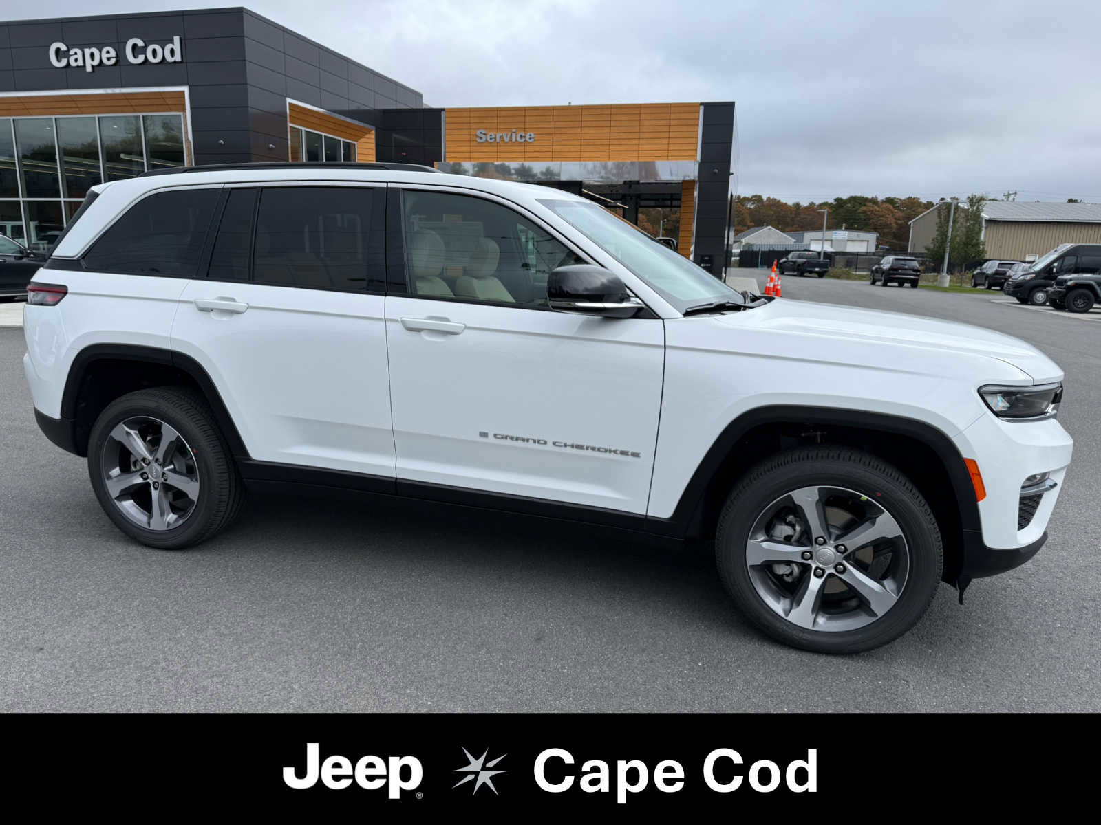 New 2025 Jeep Grand Cherokee Limited