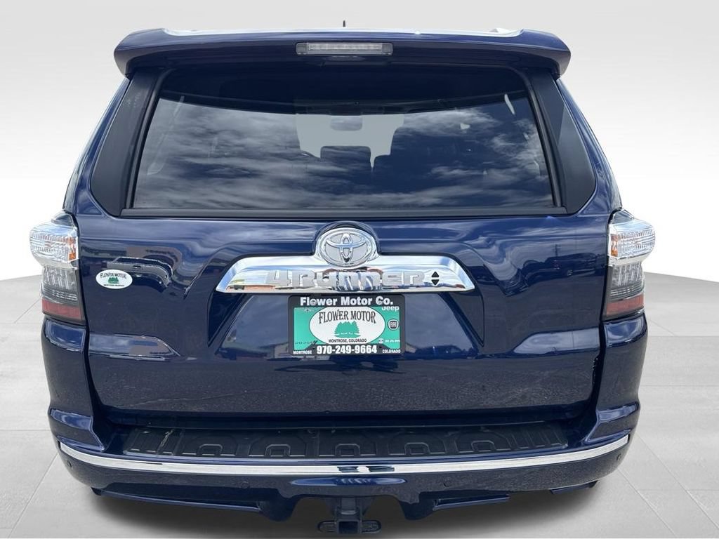 Used 2022 Toyota 4Runner Limited AWD/4WD image 4