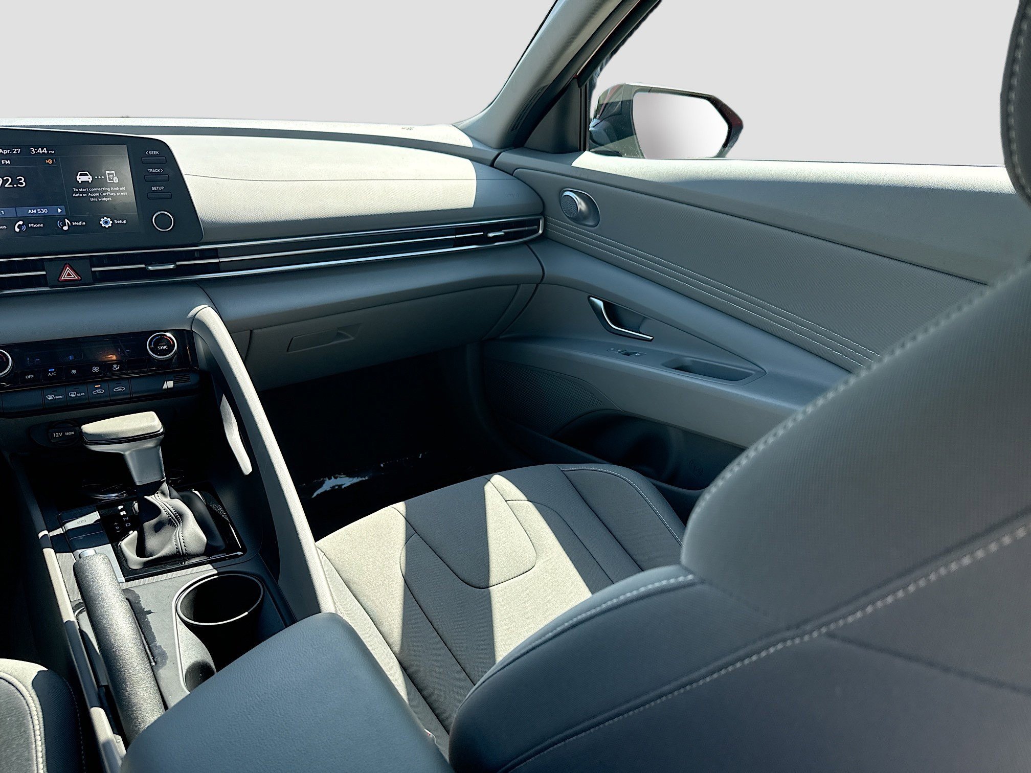 Used 2025 Hyundai Elantra Sport FWD image 19