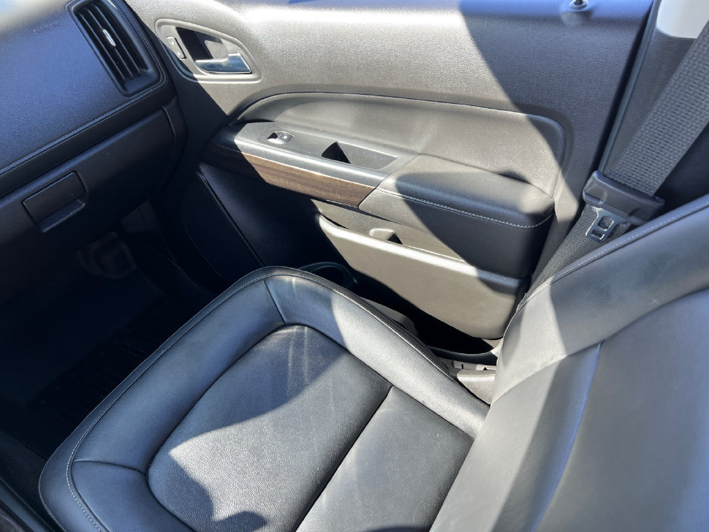 Used 2018 GMC Canyon SLT w/ Driver Alert Package AWD/4WD image 19