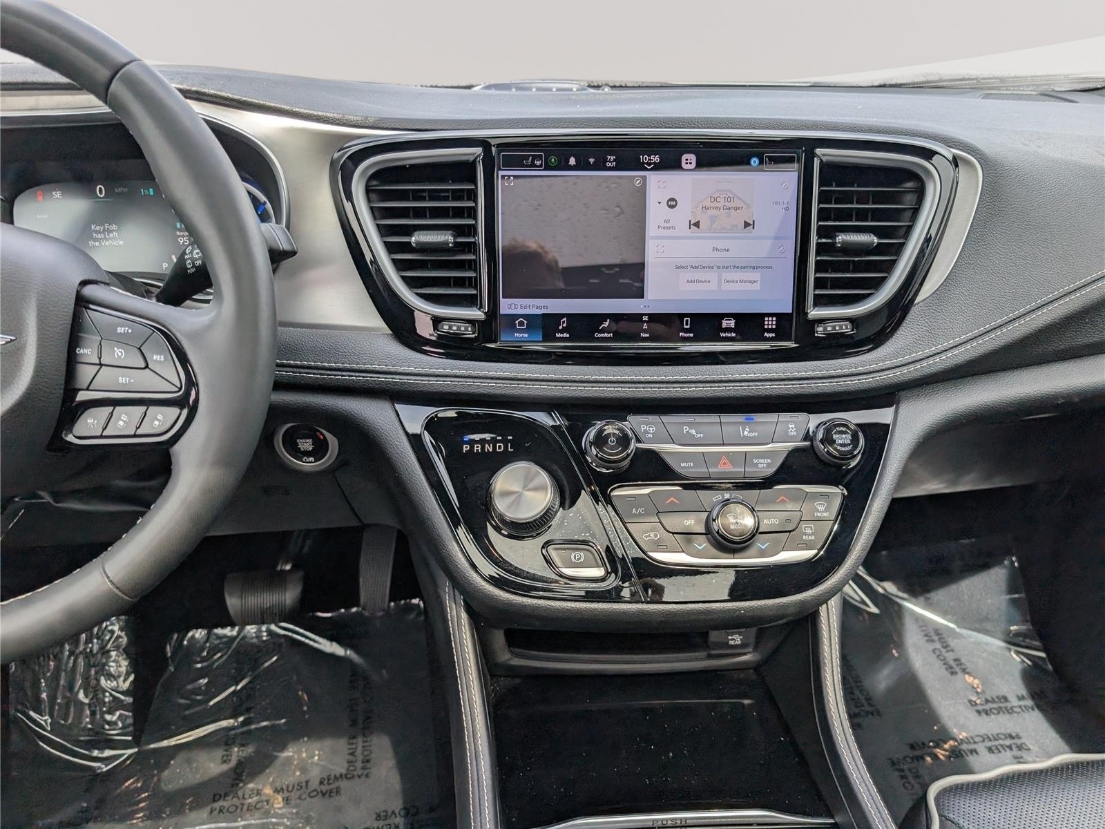 Used 2023 Chrysler Pacifica Limited w/ Uconnect Theater Family Group FWD image 23