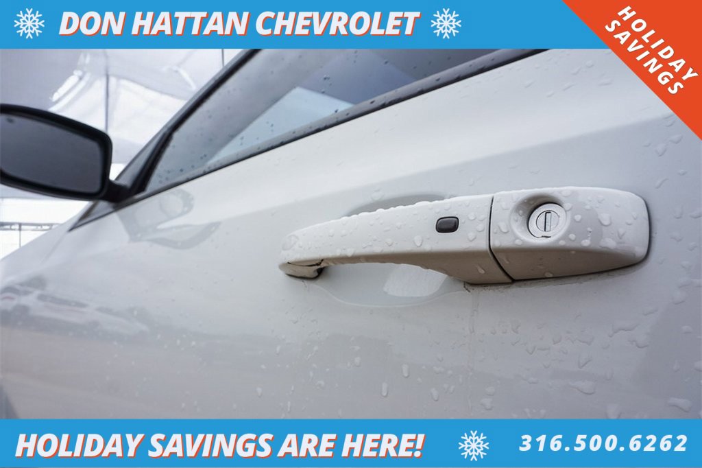 Used 2023 Chrysler 300 Touring w/ Sport Appearance Package image 31