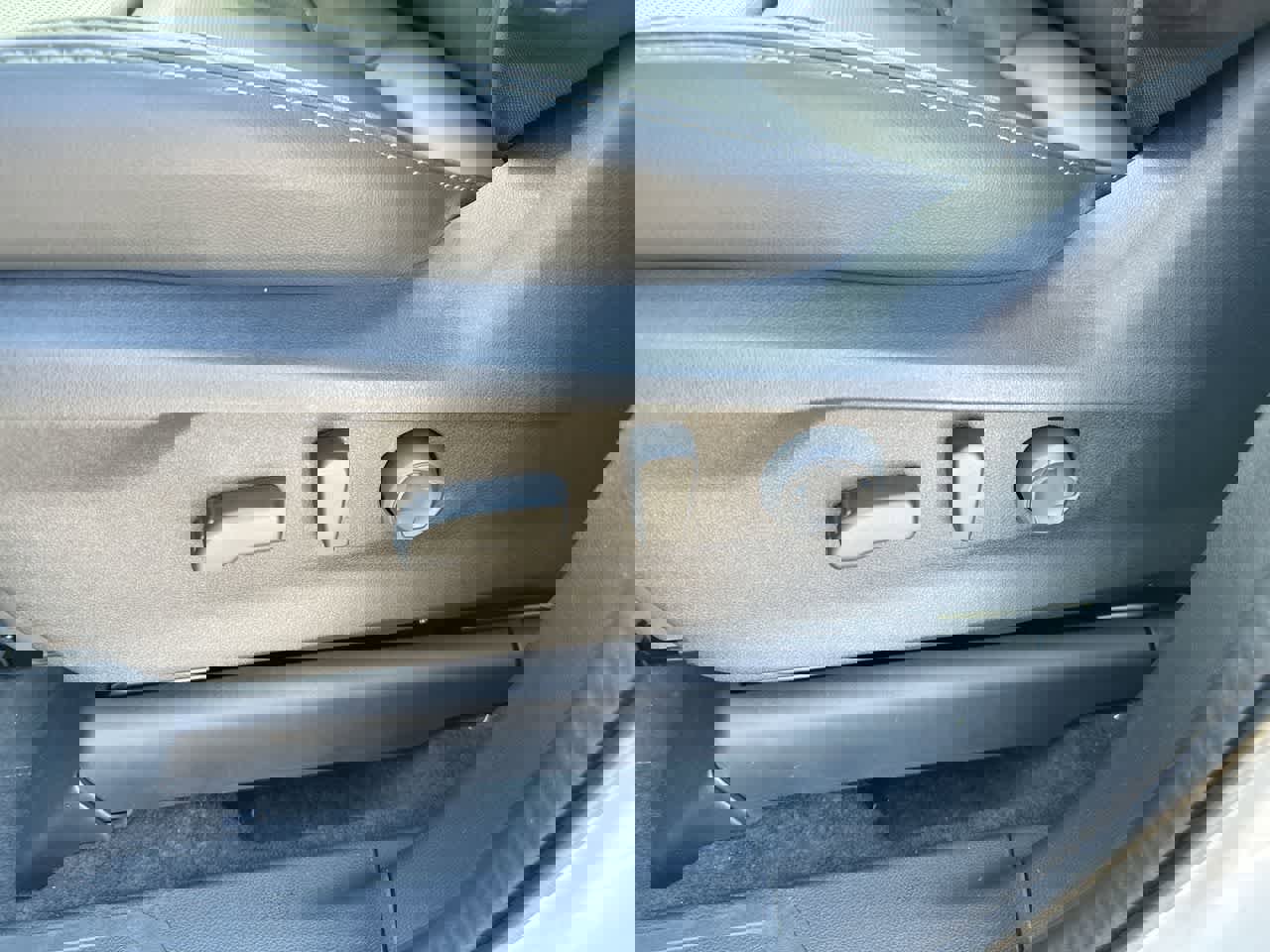 New 2025 Subaru Ascent Touring image 22