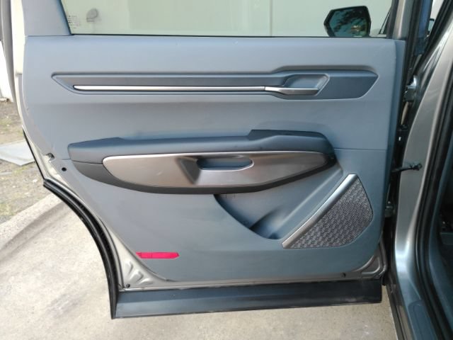 Used 2024 Kia EV9 Light Long Range RWD image 18