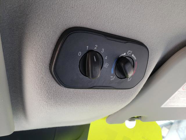 Used 2015 Ford Transit 350 XLT image 19