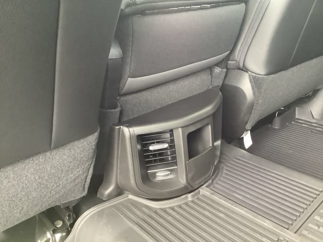 New 2026 RAM 2500 Tradesman w/ Chrome Appearance Group AWD/4WD image 25