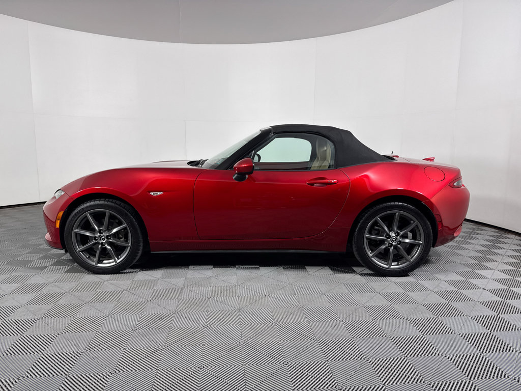 Used 2016 MAZDA MX-5 Miata Grand Touring RWD image 14