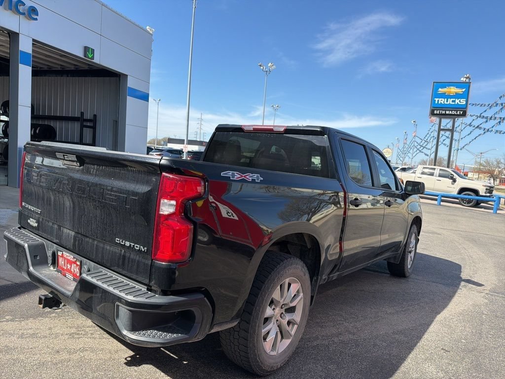 Used 2022 Chevrolet Silverado 1500 Custom AWD/4WD image 4