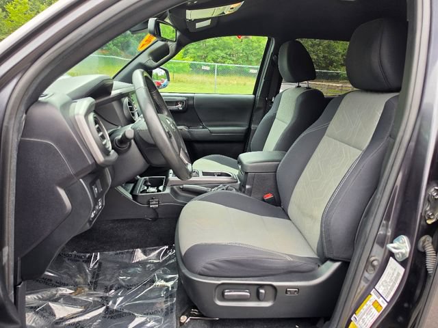 Used 2022 Toyota Tacoma TRD Sport w/ Technology Package AWD/4WD image 21