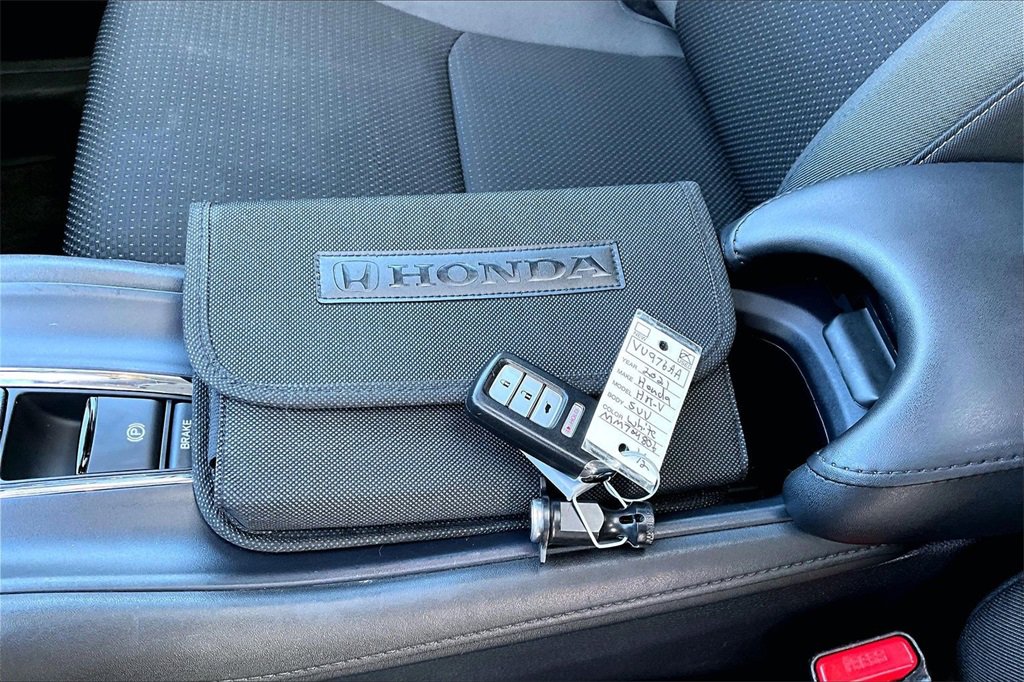 Used 2021 Honda HR-V EX image 33