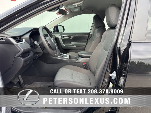 Used 2023 Toyota RAV4 AWD Hybrid image 20