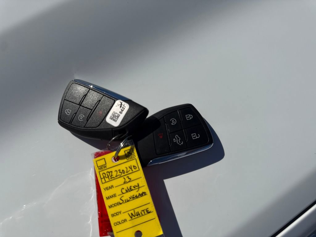 Used 2023 Chevrolet Silverado 1500 LT image 30