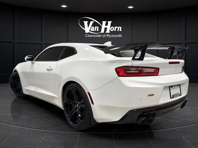 Used 2017 Chevrolet Camaro SS RWD image 5
