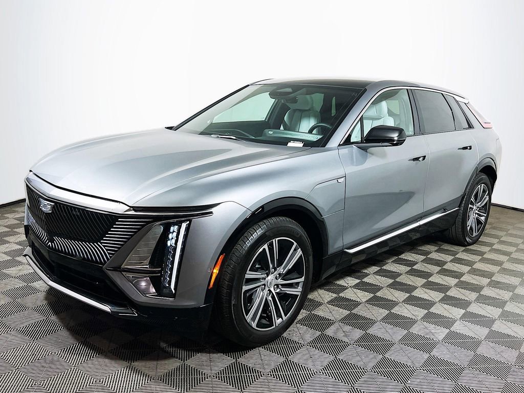 Used 2024 Cadillac Lyriq Luxury RWD image 4